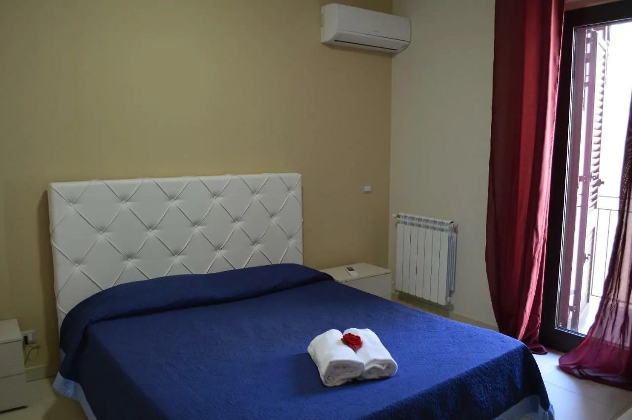 Casa Dei Mori Otel Aci Trezza Tatil Evi