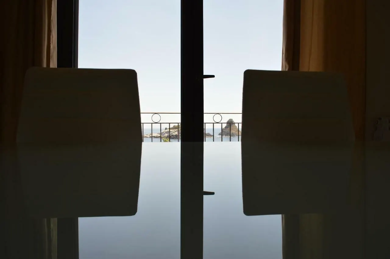 Casa Dei Mori Otel Aci Trezza