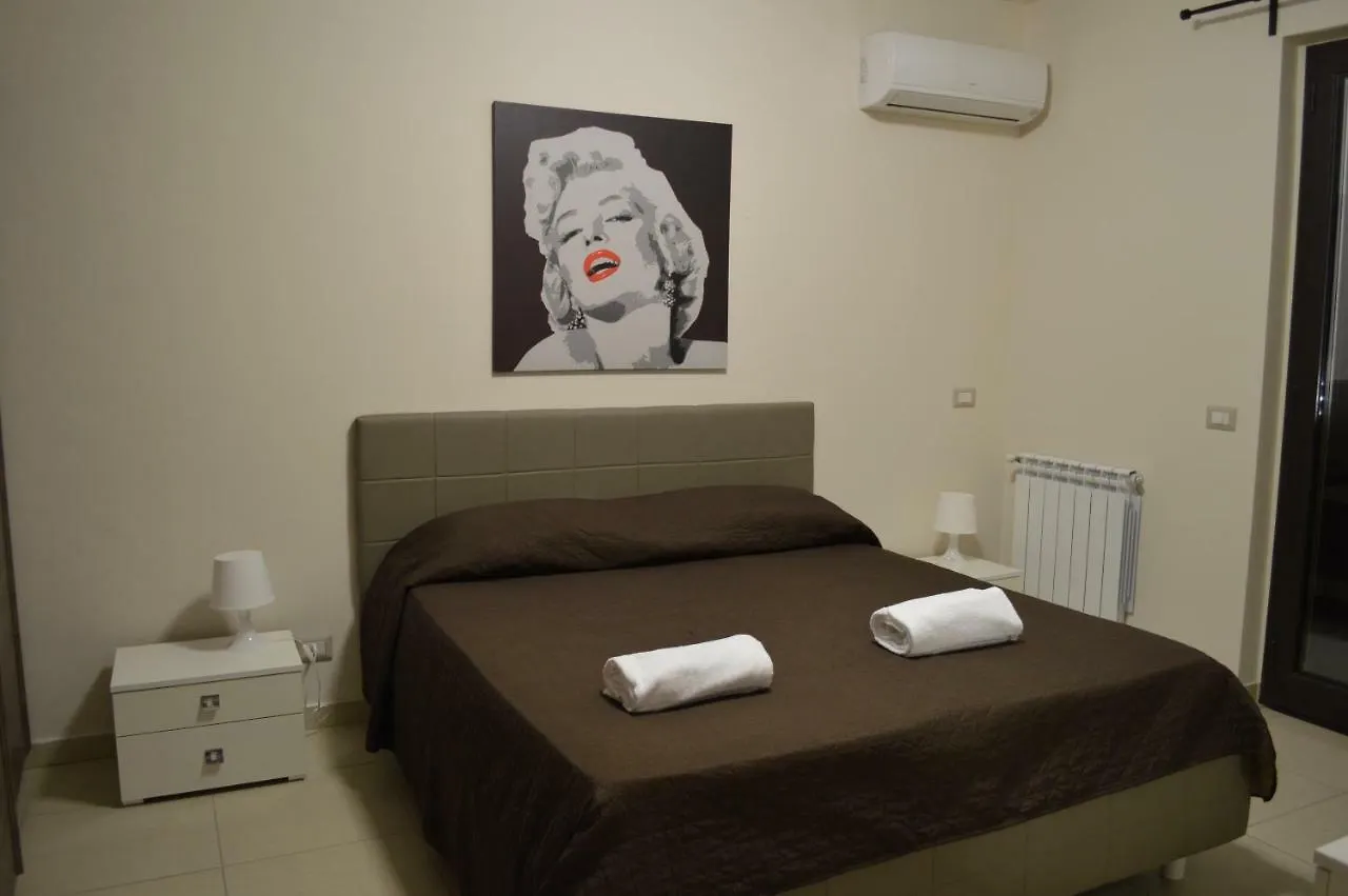 Casa Dei Mori Otel Aci Trezza Tatil Evi